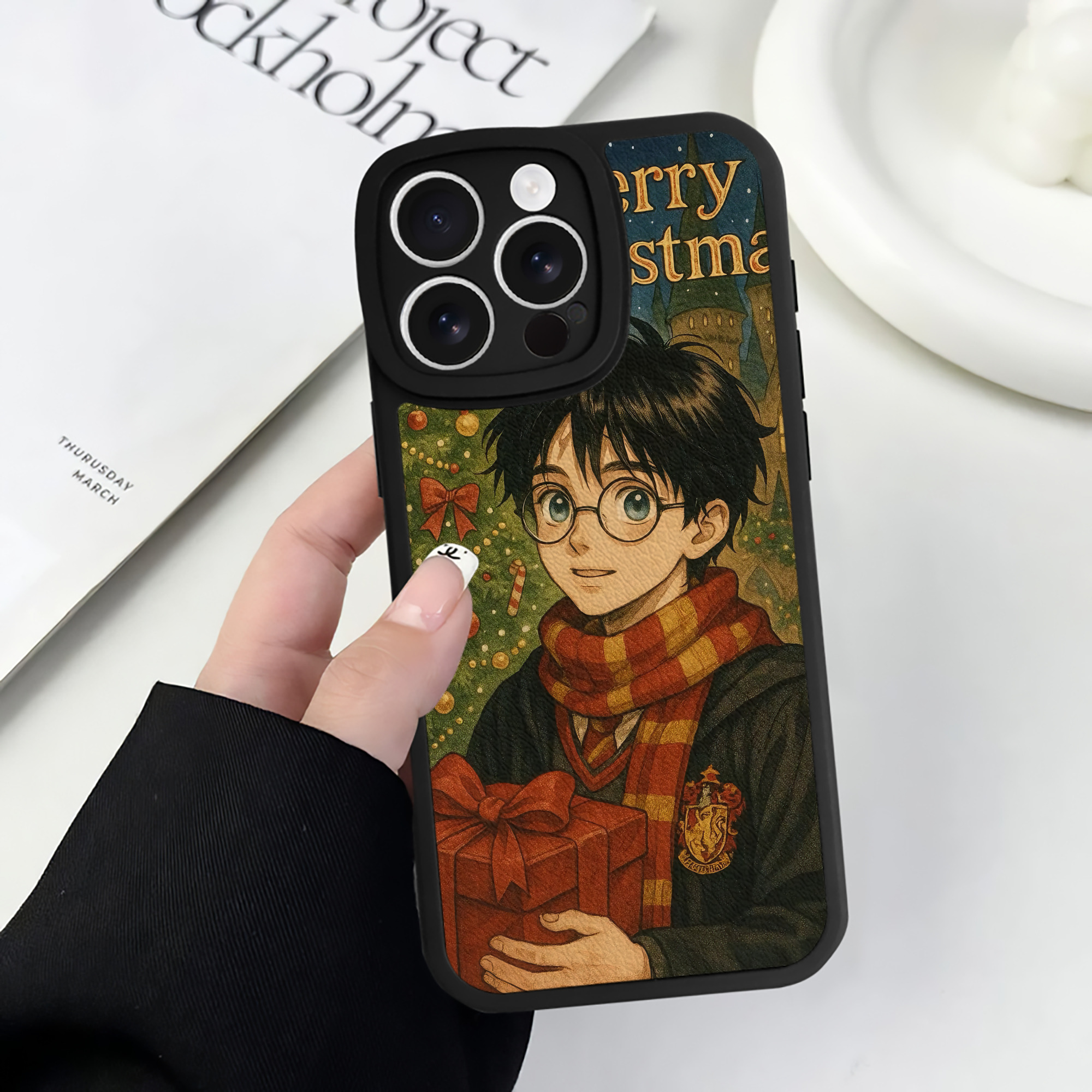（画像用） Harry Potter ハリー・ポッターシリーズ 【iPhone 16シリーズ対応】シリコンスマホケース（レザー調） 材質：シリコン